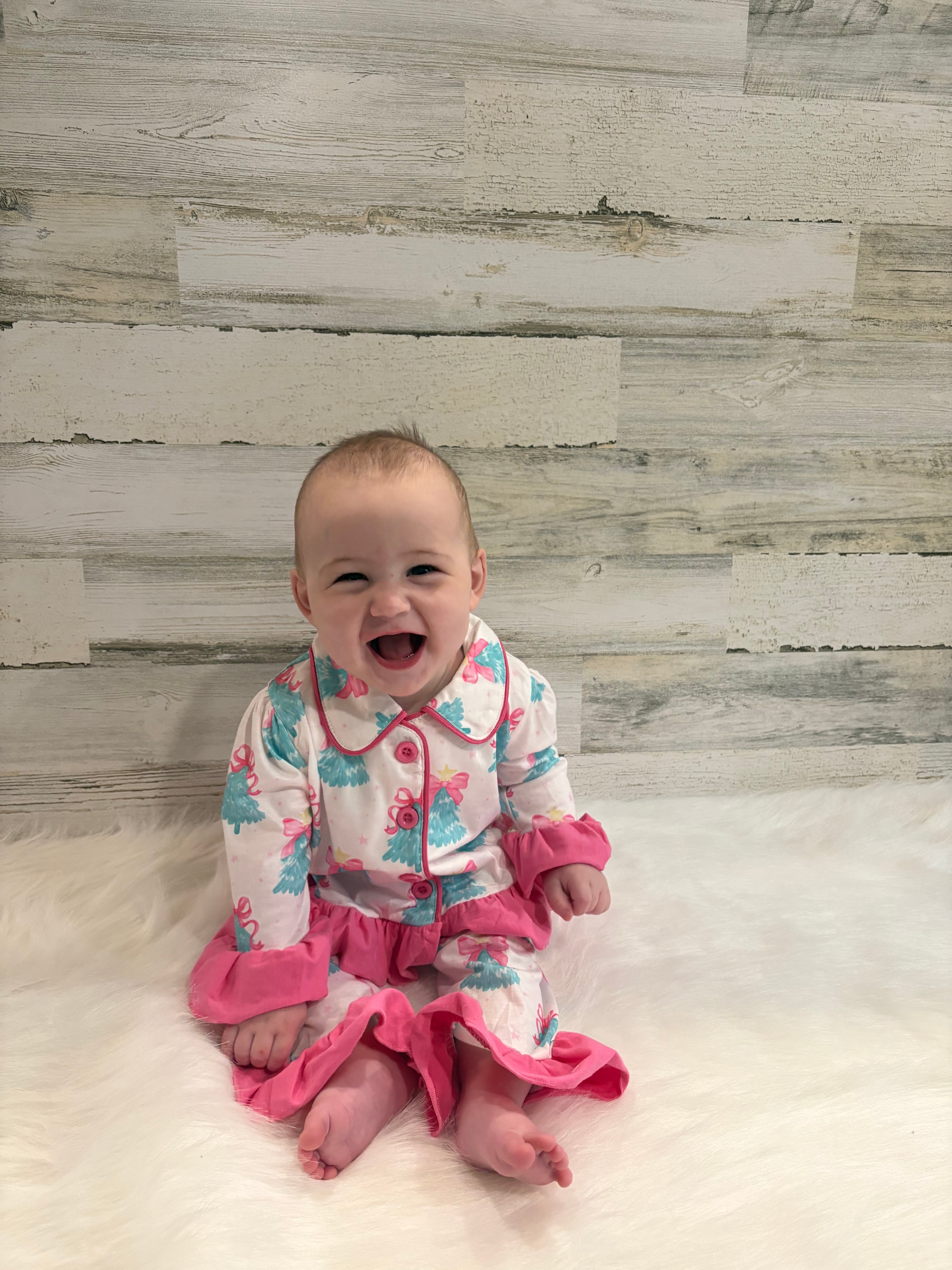 Bow-Topped Tree Ruffle Pajamas